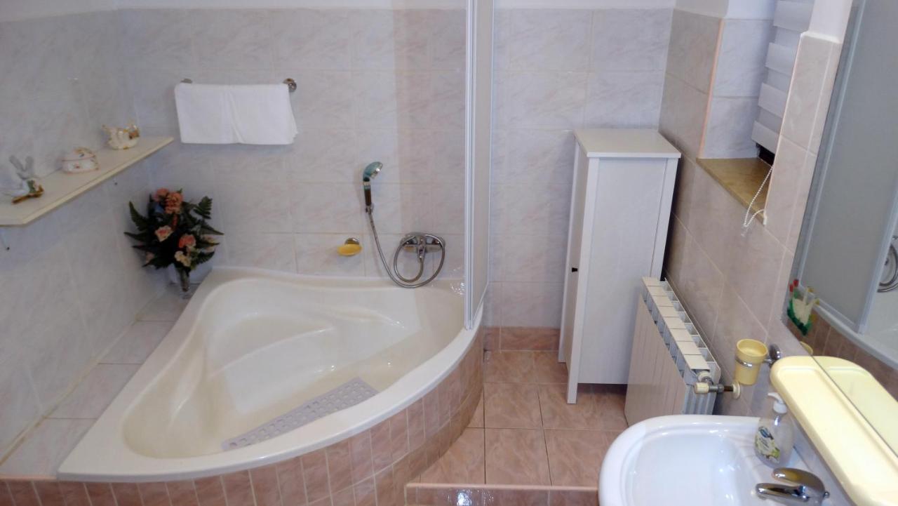 Almar Apartment Jusici 外观 照片